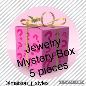 Boutique reseller mystery grab bag five piece variety of styles new boho classic